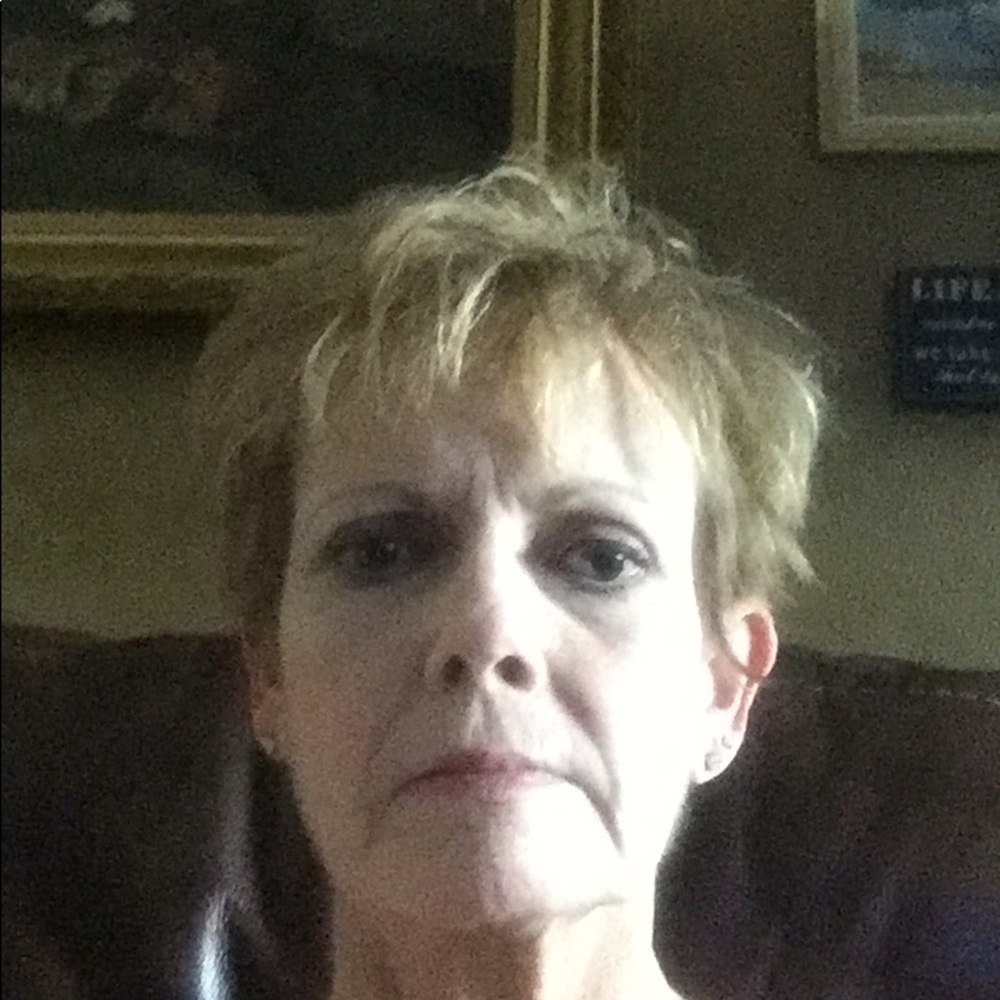 Meet your Posher, Deborah